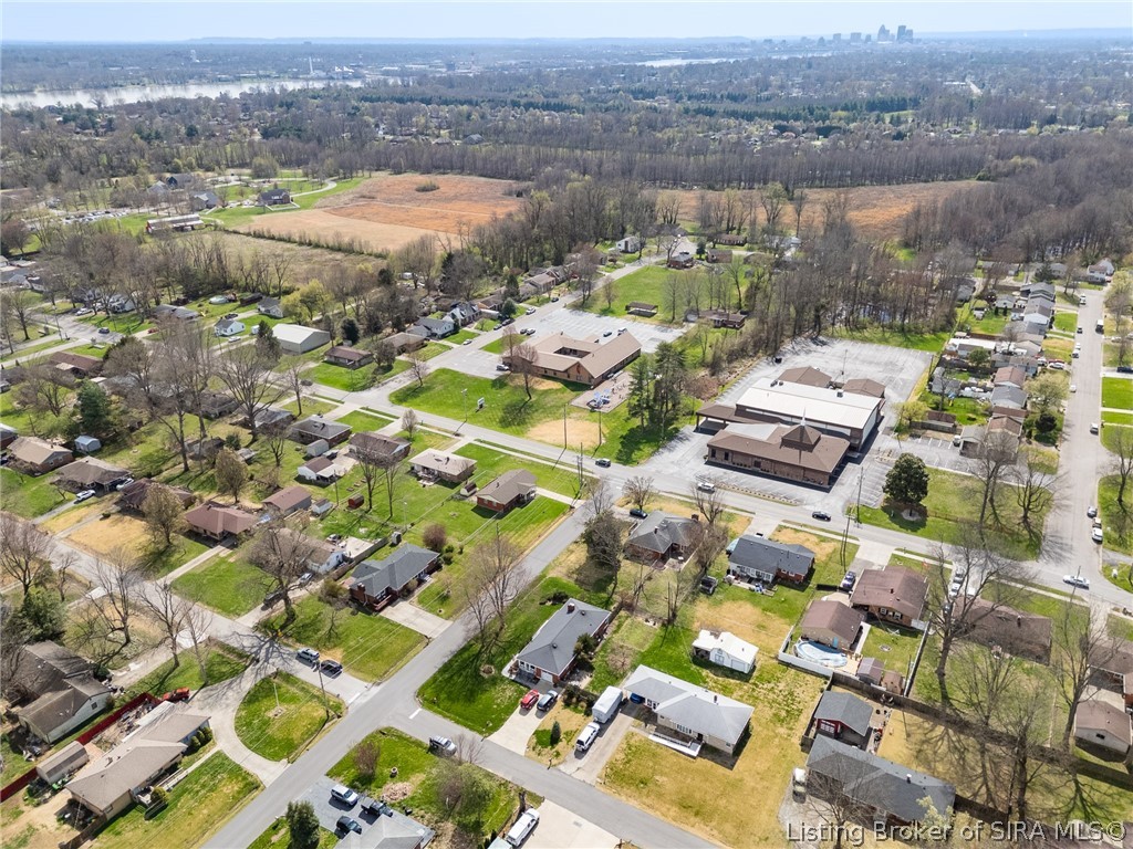 3 Woodland Road Jeffersonville, IN 47130 - Photo 47 of 50