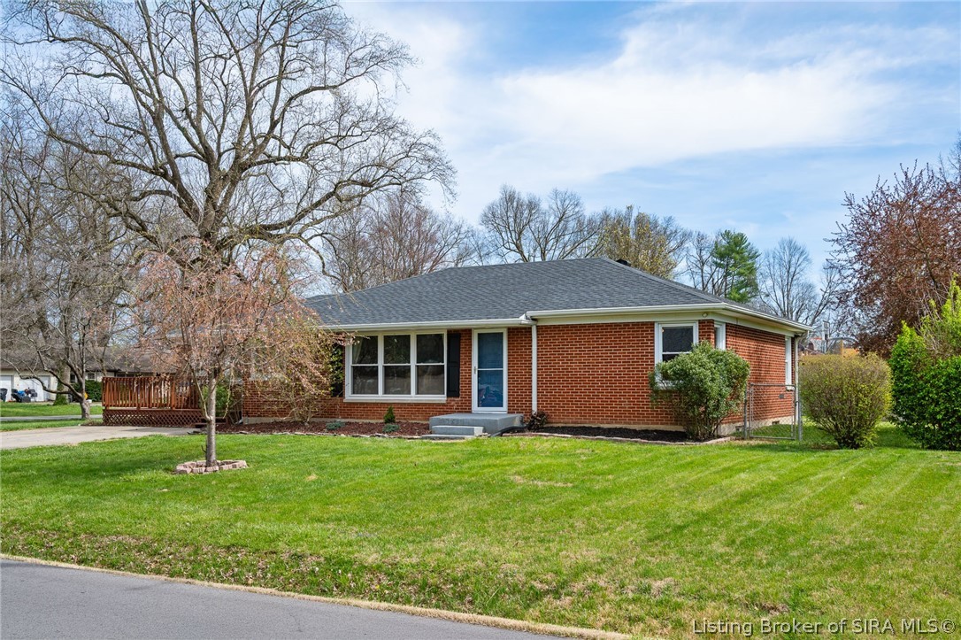 3 Woodland Road Jeffersonville, IN 47130 - Photo 48 of 50