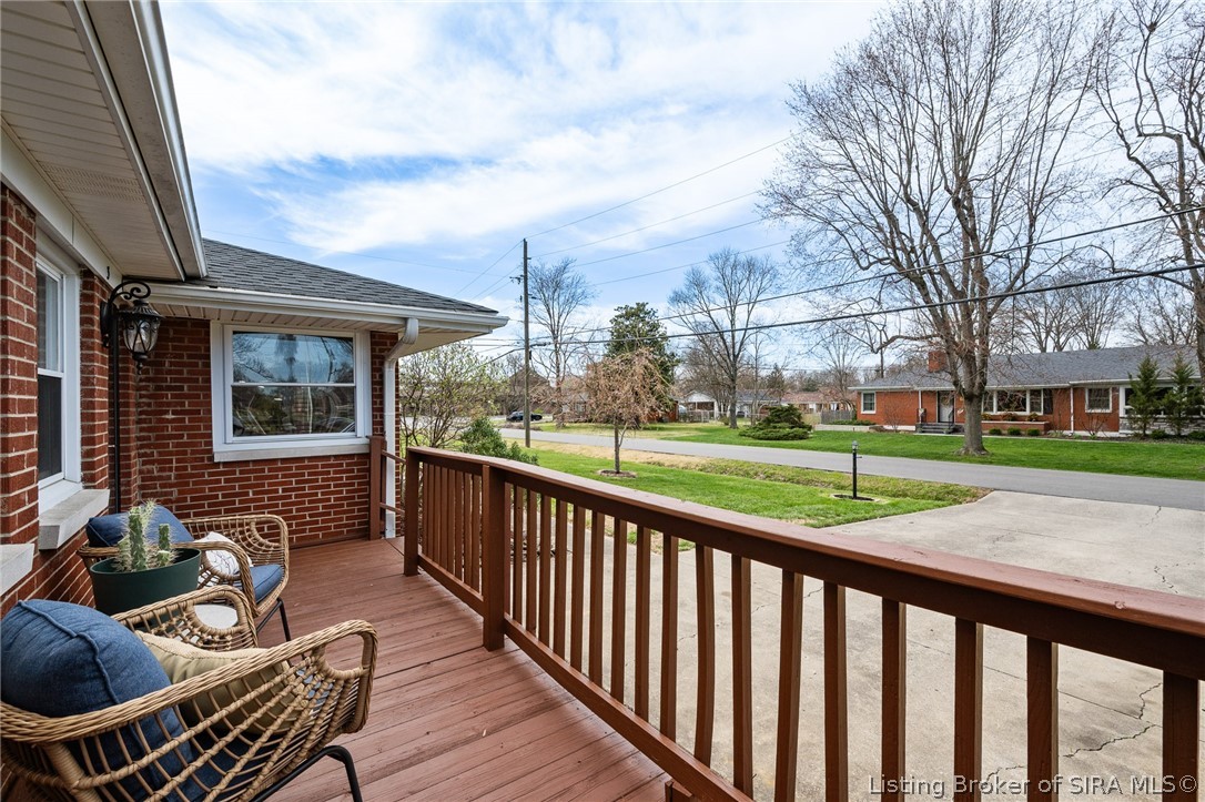 3 Woodland Road Jeffersonville, IN 47130 - Photo 6 of 50