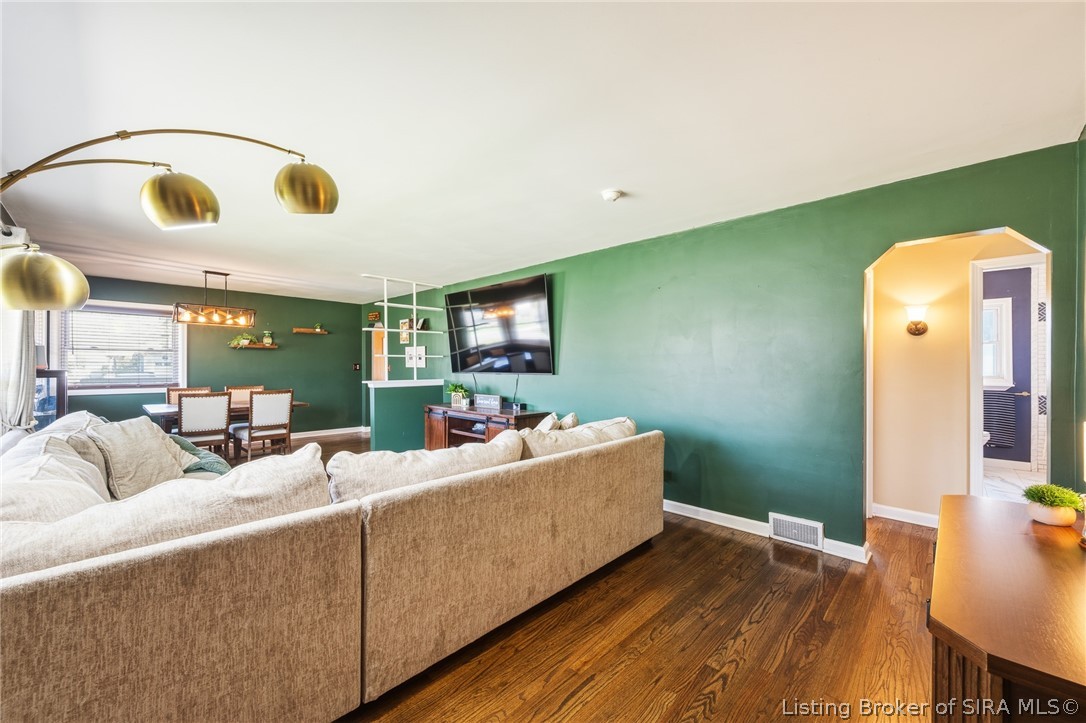 3 Woodland Road Jeffersonville, IN 47130 - Photo 9 of 50