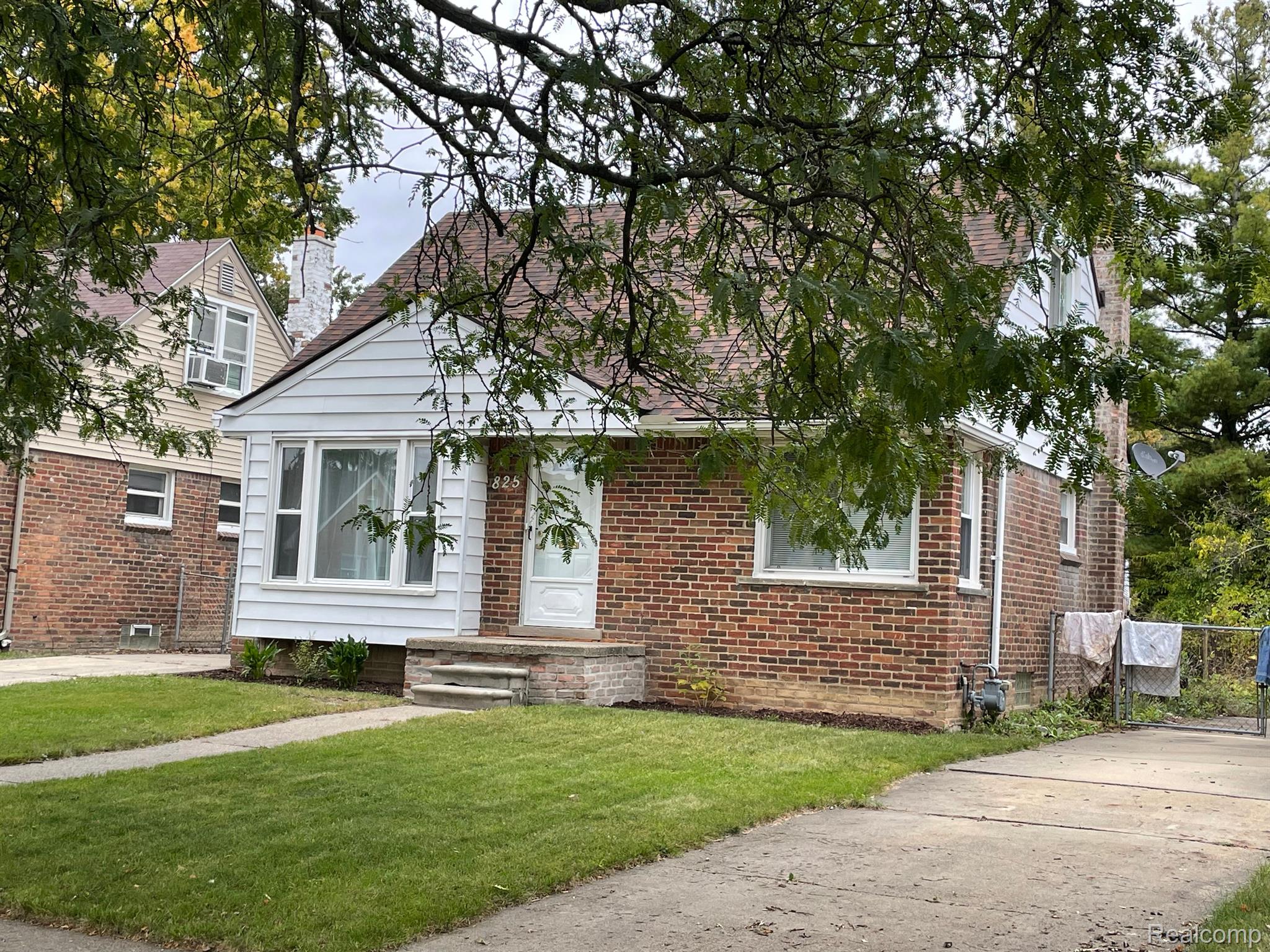 825 Sherbourne Street Inkster, MI 48141 - Photo 3 of 24 825 Sherbourne