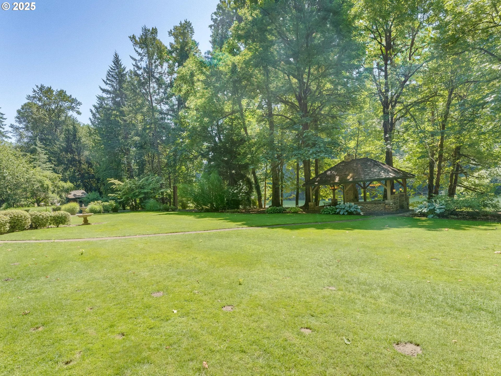 3817 Old Lewis River Road Woodland, WA 98674 - Photo 25 of 48 a view of a tennis court