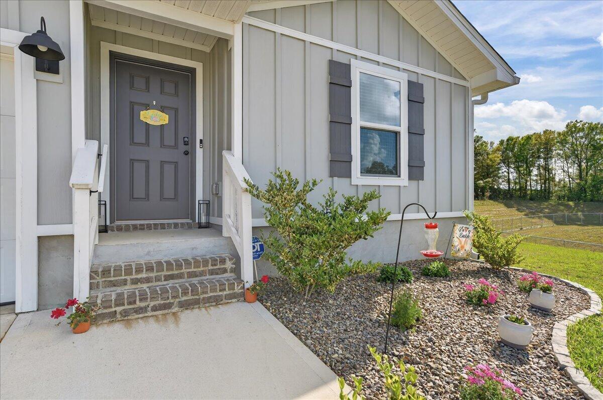 2674 Saltgrass Way Crestview, FL 32536 - Photo 7 of 43 07-2674 Saltgrass Wy-Crestview-7