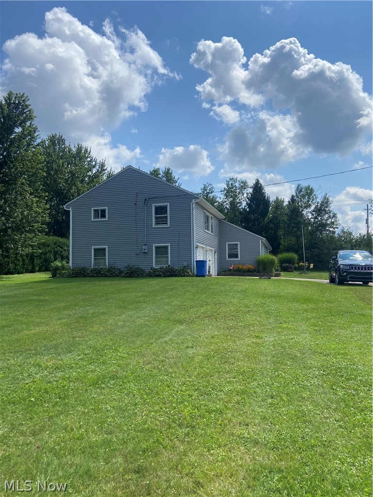 9751 Cutts Road Chardon, OH 44024 - Photo 2 of 18 Side View of Garage and loft unit