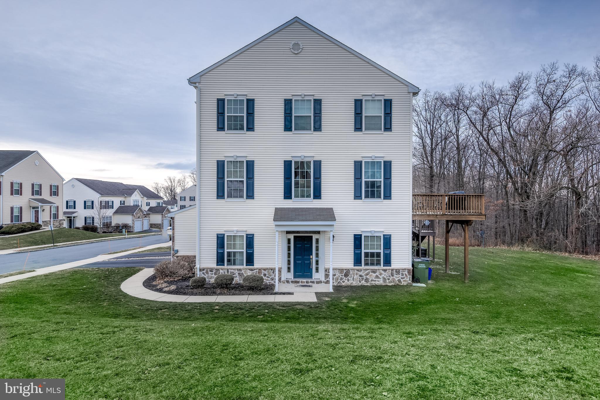517 Marion Road York, PA 17406 - Photo 4 of 30 Gallery Image 4