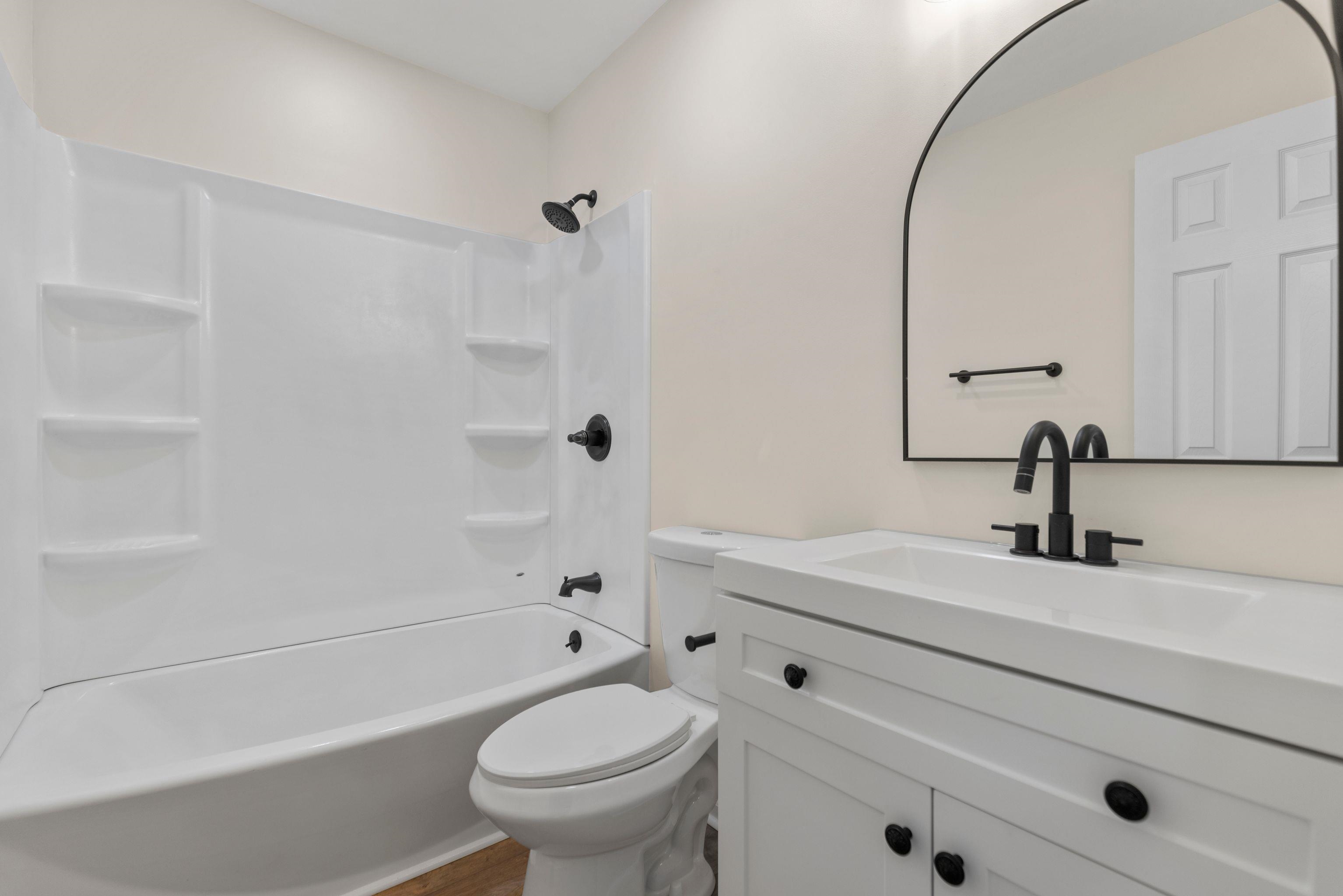 8 Harris Lane Greenville, SC 29607 - Photo 11 of 28 Gallery Image 11
