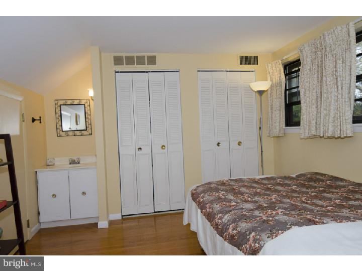 104 A Lantoga Road, Unit 5 Wayne, PA 19087 - Photo 14 of 16 Bedroom 3
