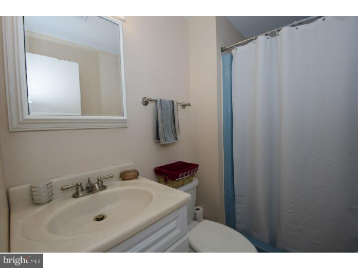 104 A Lantoga Road, Unit 5 Wayne, PA 19087 - Photo 10 of 16 Master Bathroom