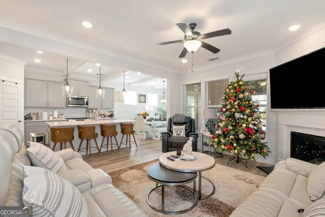 $3,100 | 6968 Manchester Drive, Flowery Branch, GA 30542