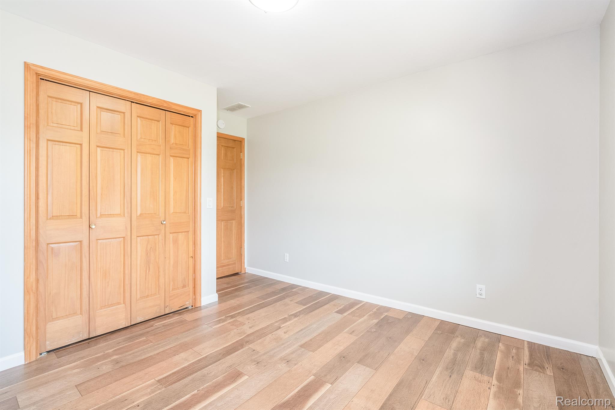 23795 Carleton West Road Belleville, MI 48111 - Photo 16 of 28 Gallery Image 16
