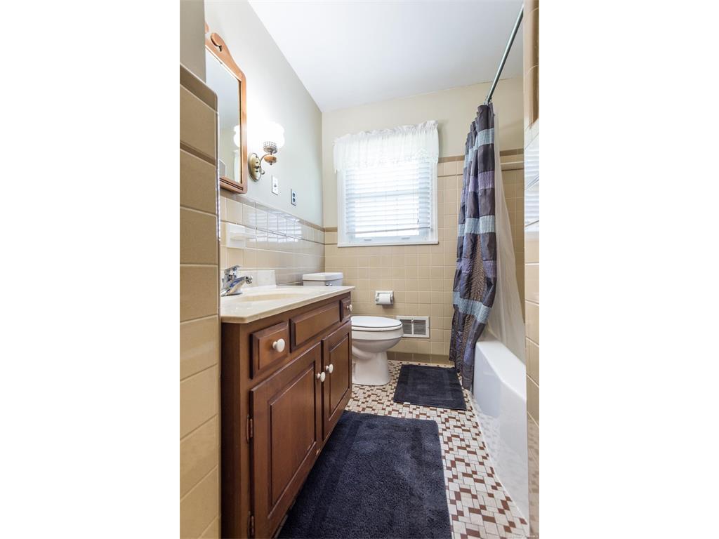 501 Windemere Road Clarksville, IN 47129 - Photo 17 of 32 Gallery Image 17