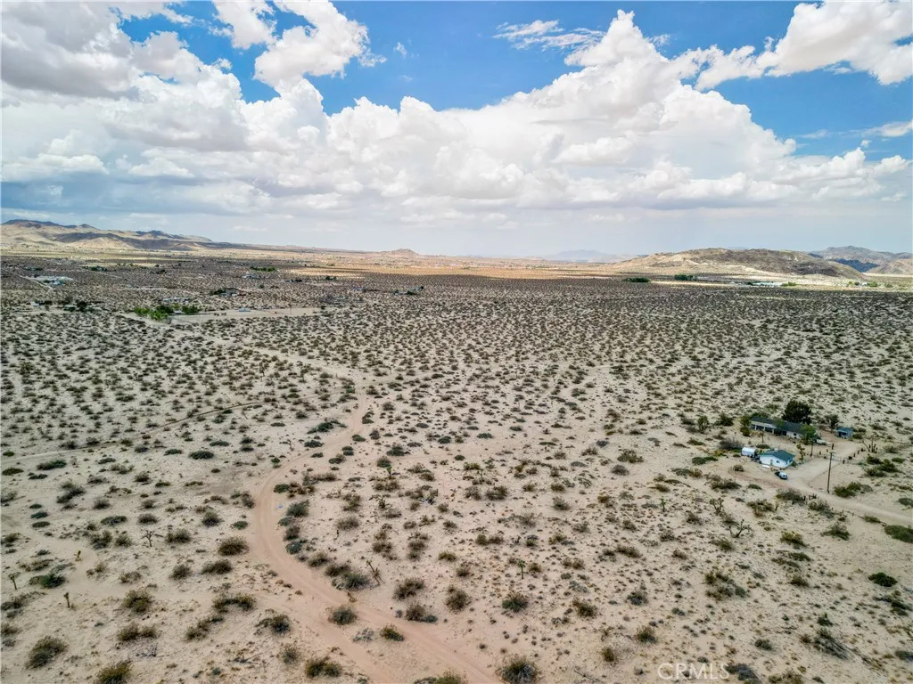 0 Easton Landers, CA 92285 - Photo 7 of 22 view of a city