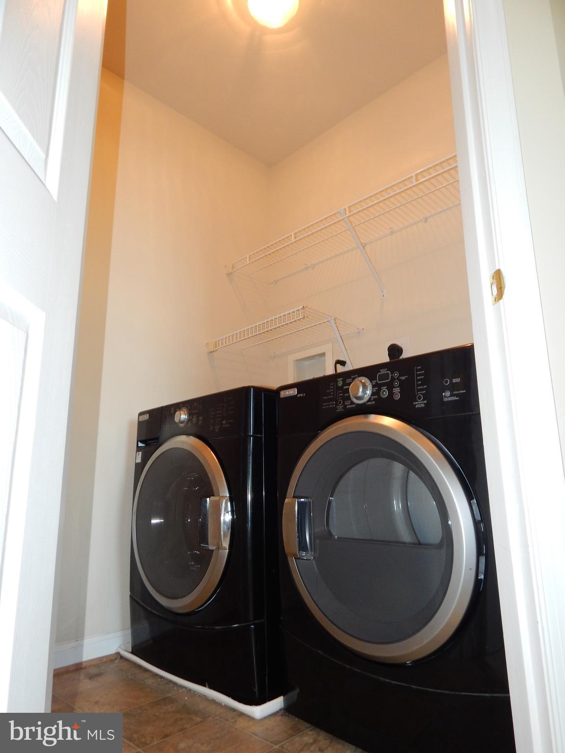 124 Raphael Court Martinsburg, WV 25403 - Photo 20 of 30 a utility room with dryer and washer