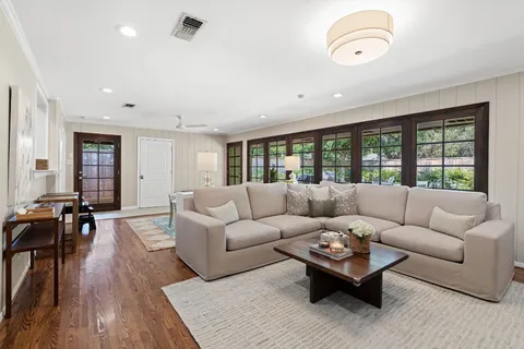 $699,000 | 2314 Hialeah Drive, Houston, TX 77018