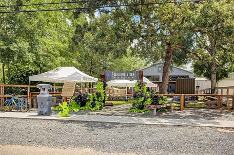 $699,000 | 2314 Hialeah Drive, Houston, TX 77018