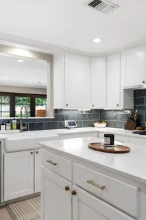 $699,000 | 2314 Hialeah Drive, Houston, TX 77018