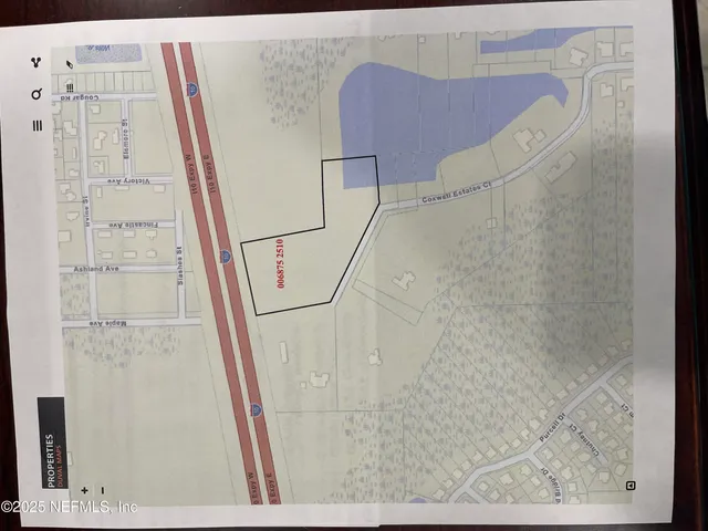 view of hall with wooden floor