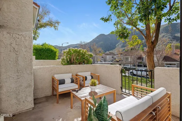 $629,900 | 6204 Corte Antigua, Camarillo, CA 93012