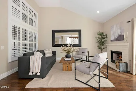 $629,900 | 6204 Corte Antigua, Camarillo, CA 93012