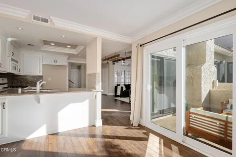 $629,900 | 6204 Corte Antigua, Camarillo, CA 93012