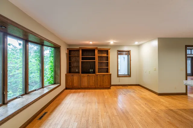 $299,900 | W664 Highway 35, Buffalo, WI 54629