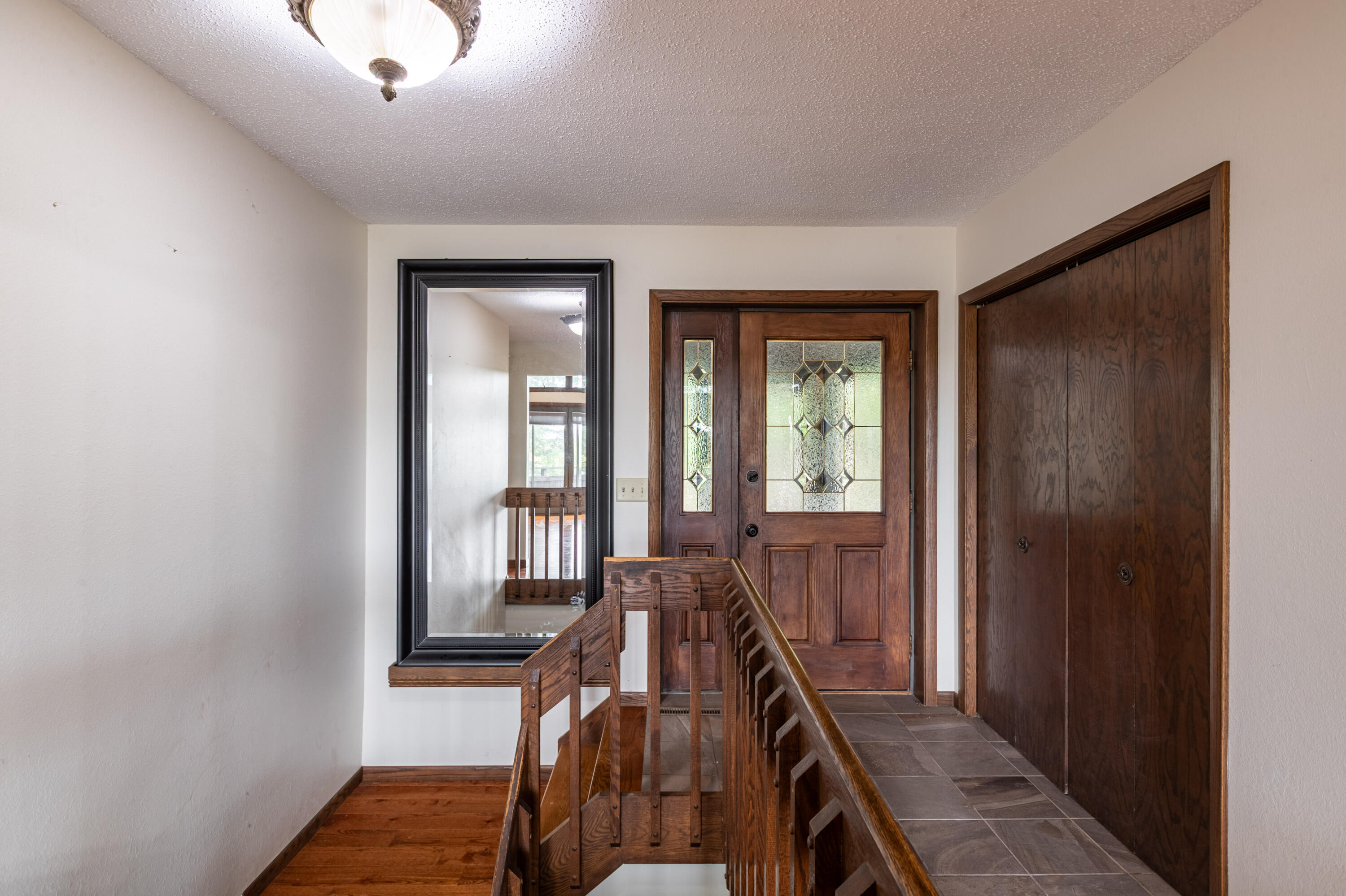 W664 Highway 35 Buffalo, WI 54629 - Photo 2 of 30 Main floor entry