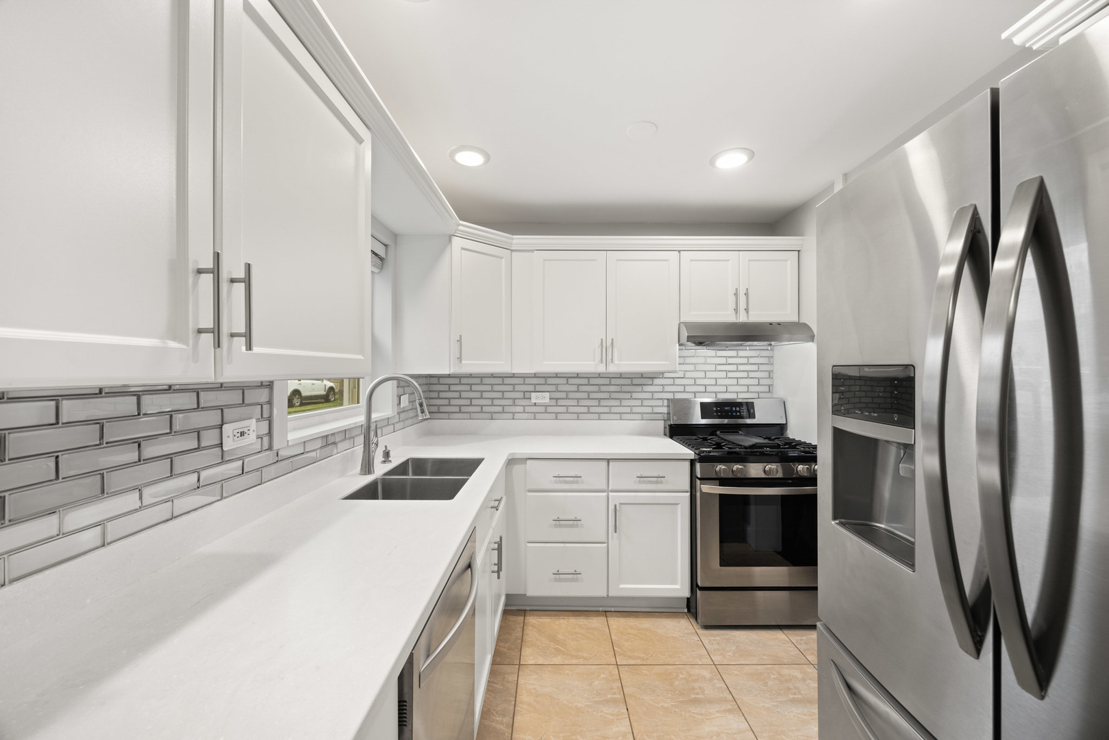 7008 O'Connell Drive, Unit 101 Chicago Ridge, IL 60415 - Photo 7 of 16 Gallery Image 7