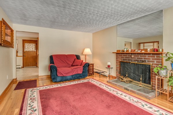 16 Cedar Brook Road Lynn, MA 01904 - Photo 6 of 27 Gallery Image 6