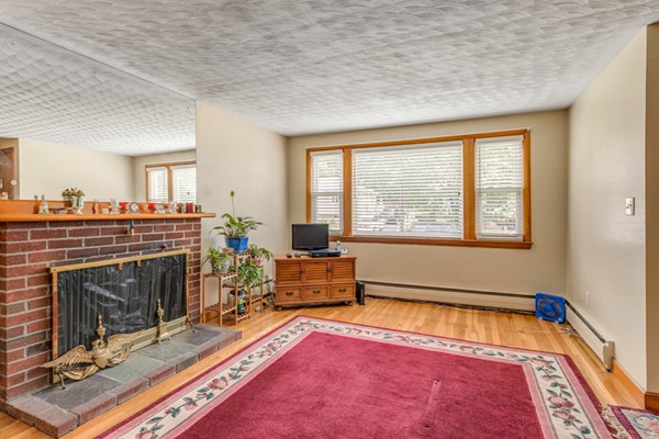 16 Cedar Brook Road Lynn, MA 01904 - Photo 8 of 27 Gallery Image 8