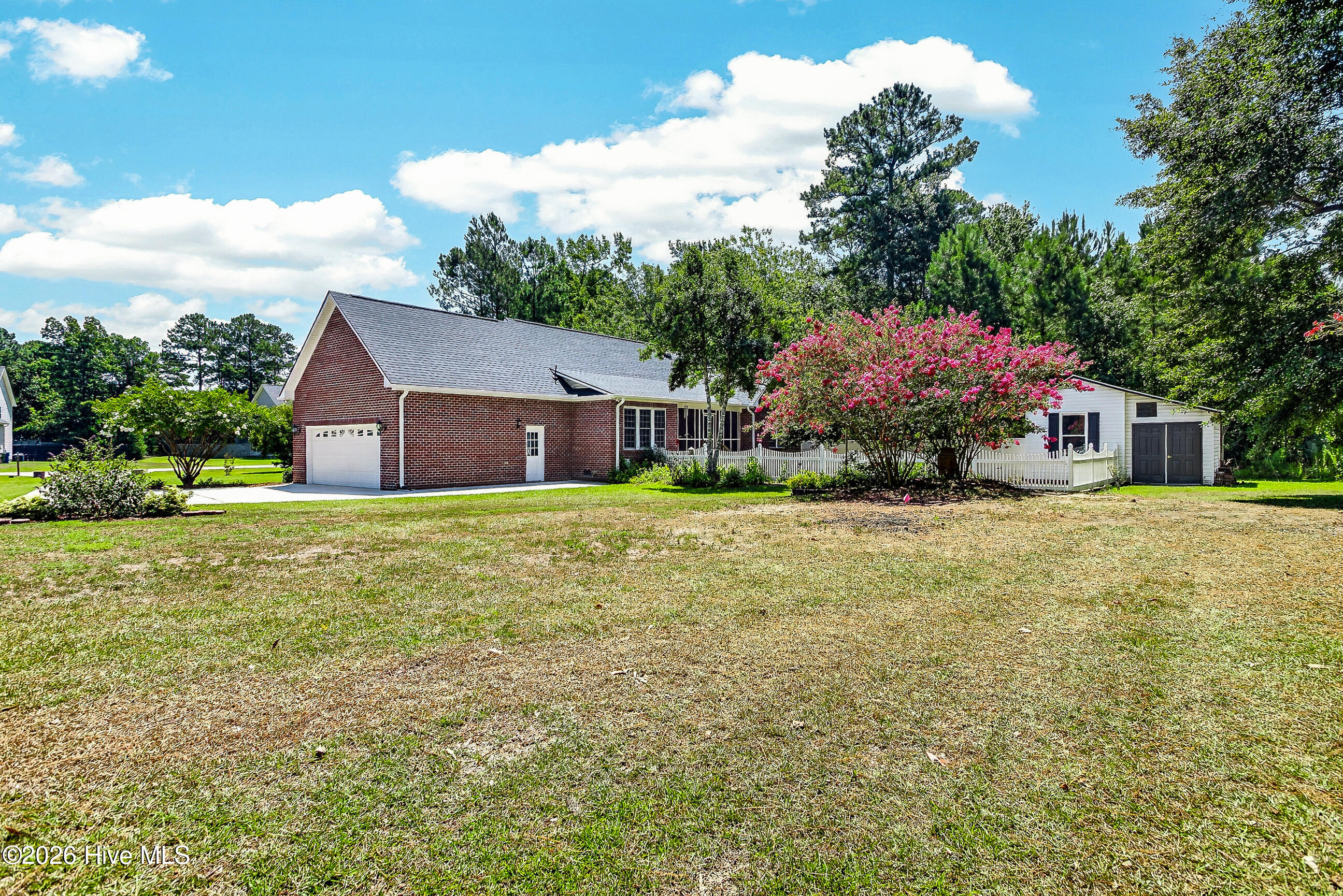 519 Carriage Lane Jacksonville, NC 28540 - Photo 31 of 45