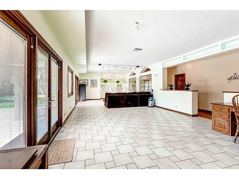 5 Quail Run Road Henderson, NV 89014 - Photo 17 of 35 Great Room.