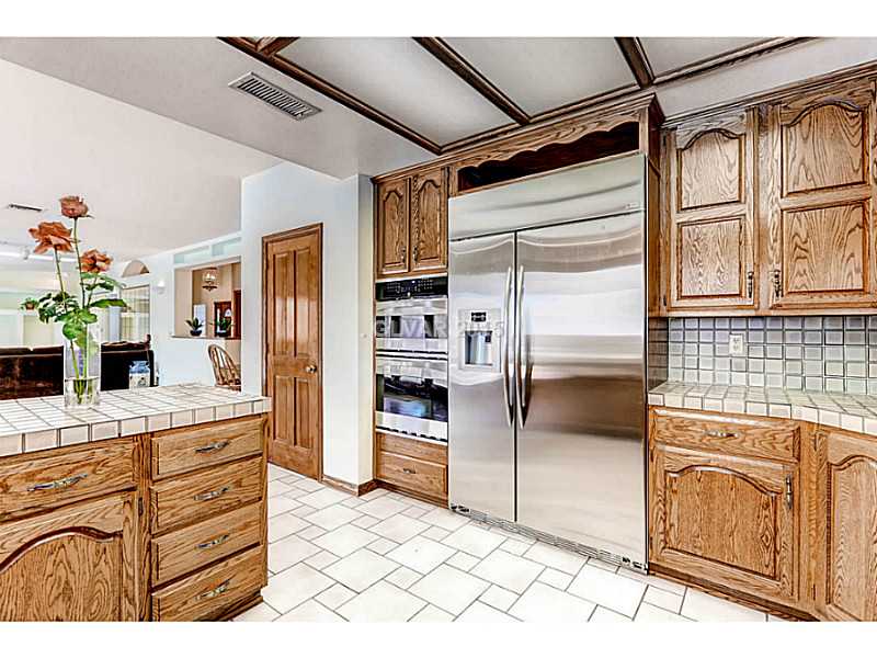 5 Quail Run Road Henderson, NV 89014 - Photo 3 of 35 Kitchen. Highly upgraded Stainless Steel Appliances
