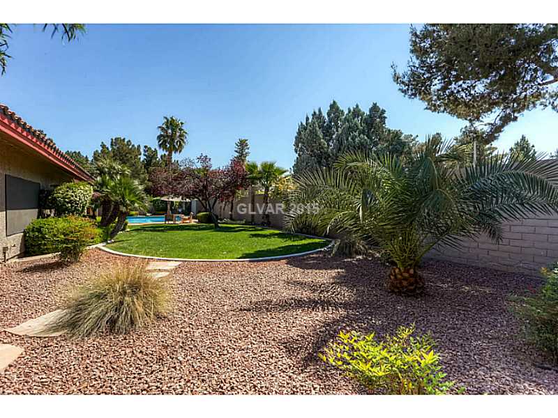 5 Quail Run Road Henderson, NV 89014 - Photo 32 of 35 Exterior Back.