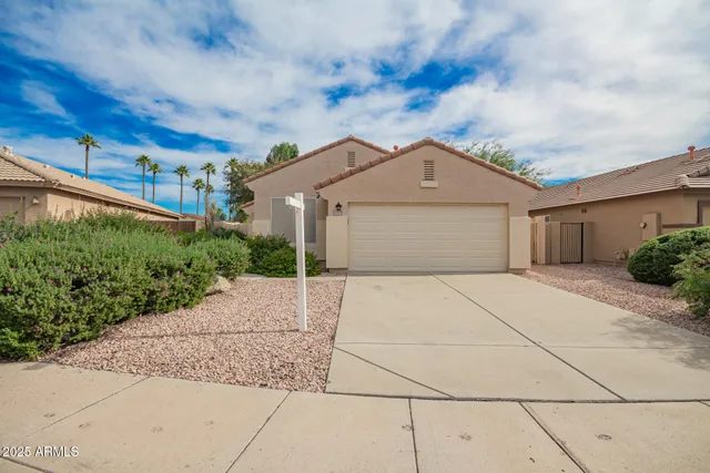 $2,445 | 21629 North 79th Drive, Peoria, AZ 85382