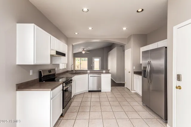 $2,445 | 21629 North 79th Drive, Peoria, AZ 85382