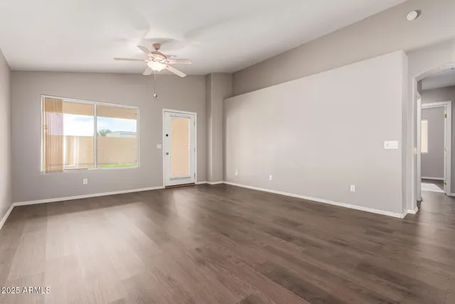 $2,445 | 21629 North 79th Drive, Peoria, AZ 85382