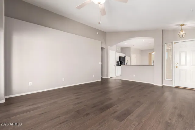 $2,445 | 21629 North 79th Drive, Peoria, AZ 85382