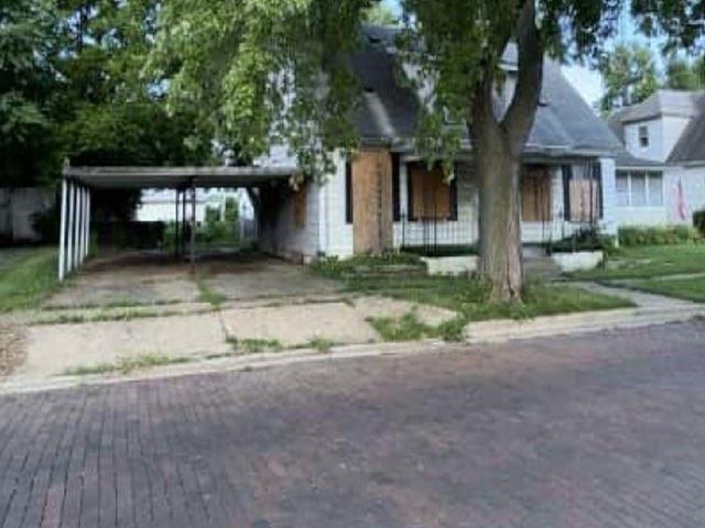 1060 North 1st Street Springfield, IL 62702 - Photo 3 of 9