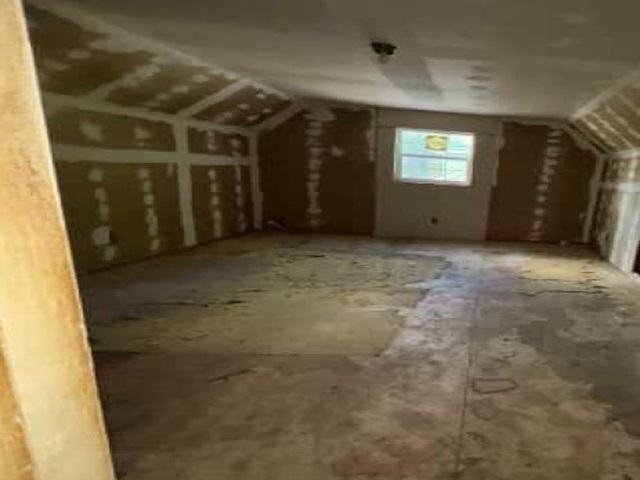 1060 North 1st Street Springfield, IL 62702 - Photo 7 of 9