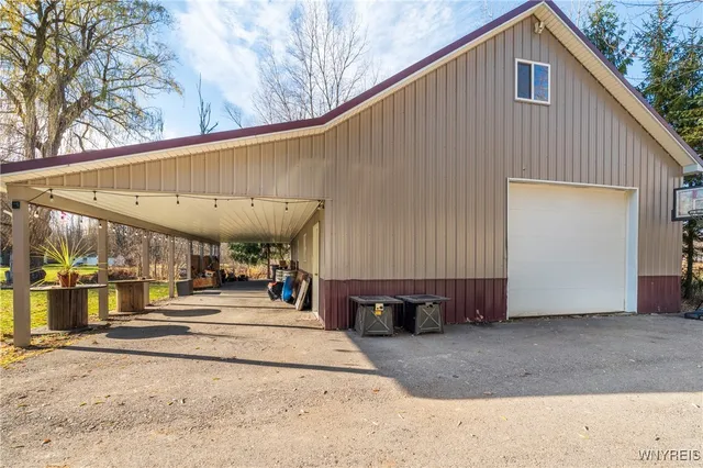 $359,900 | 8770 Sesh Road, Clarence, NY 14032