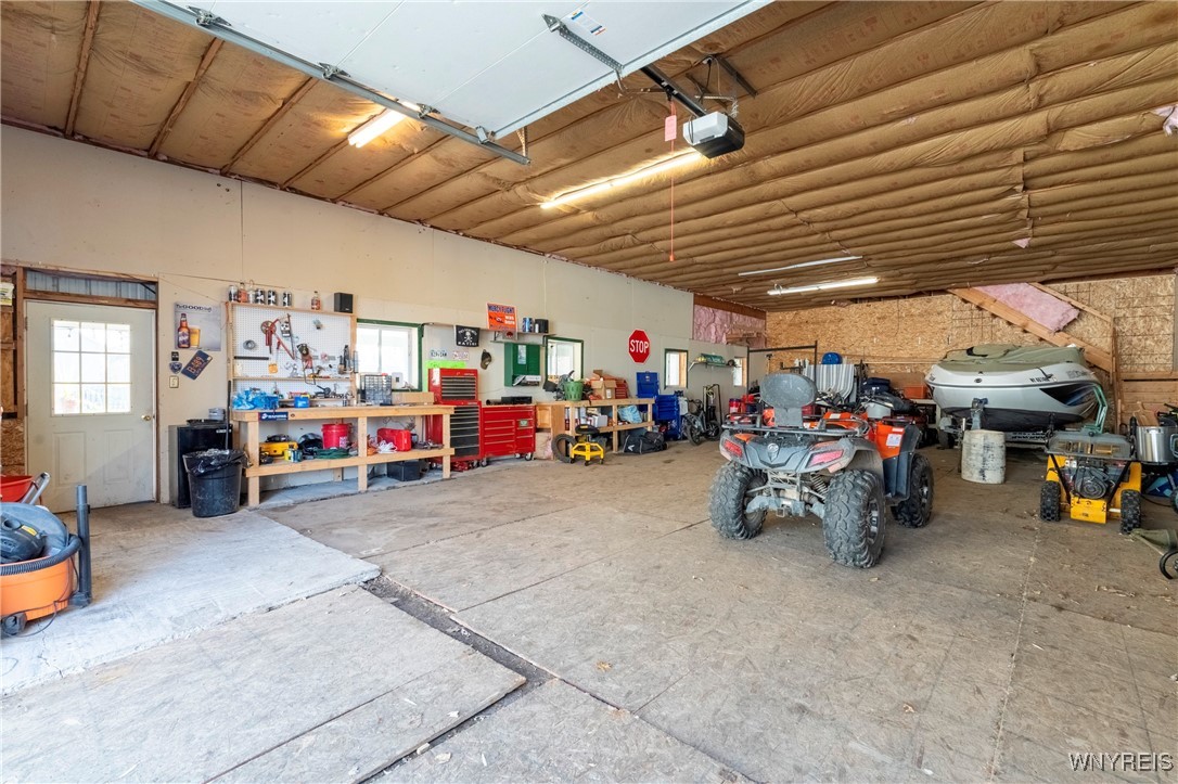 8770 Sesh Road Clarence, NY 14032 - Photo 33 of 36