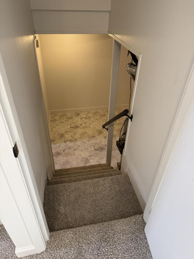 2452 Florian Court Decatur, IL 62526 - Photo 24 of 28 a view of walk in closet