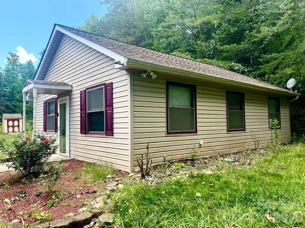 $159,900 | 3840 Hide Away Hill, Valdese, NC 28690