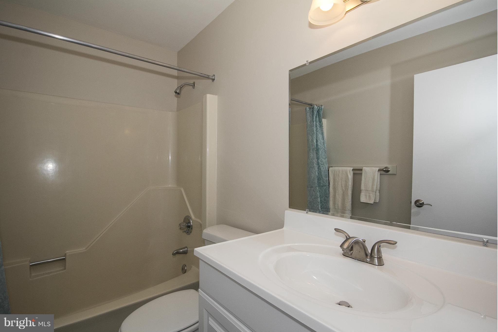 4328 Roland Springs Drive Baltimore, MD 21210 - Photo 20 of 30 Bath