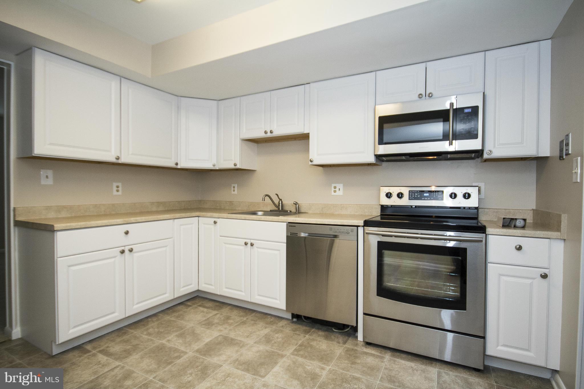 4328 Roland Springs Drive Baltimore, MD 21210 - Photo 8 of 30 Kitchen