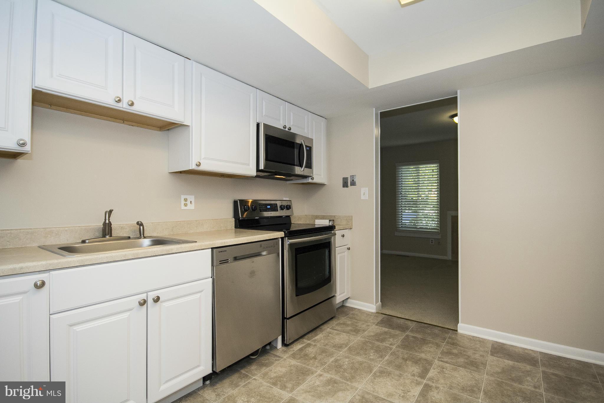 4328 Roland Springs Drive Baltimore, MD 21210 - Photo 10 of 30 Kitchen