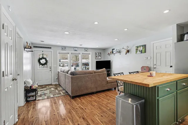 $185,000 | 230 Silver Street, Battle Creek, MI 49014