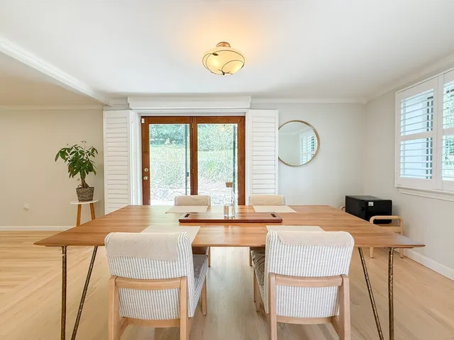 $1,375,000 | 10 Winch Way, Natick, MA 01760