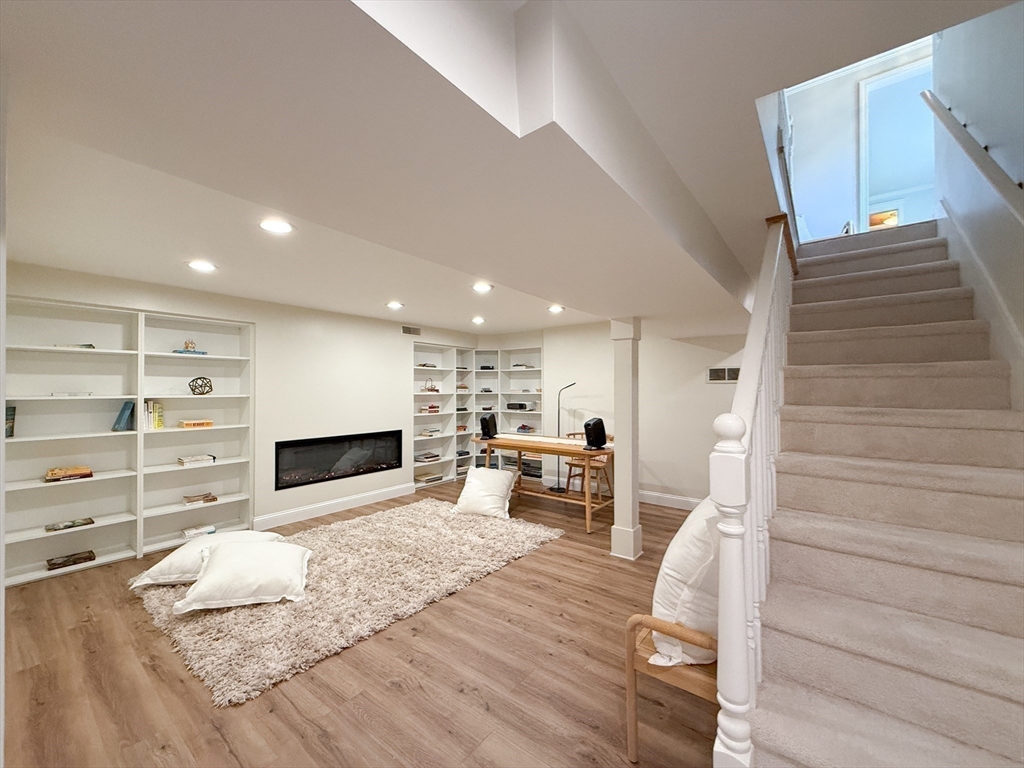 10 Winch Way Natick, MA 01760 - Photo 24 of 41