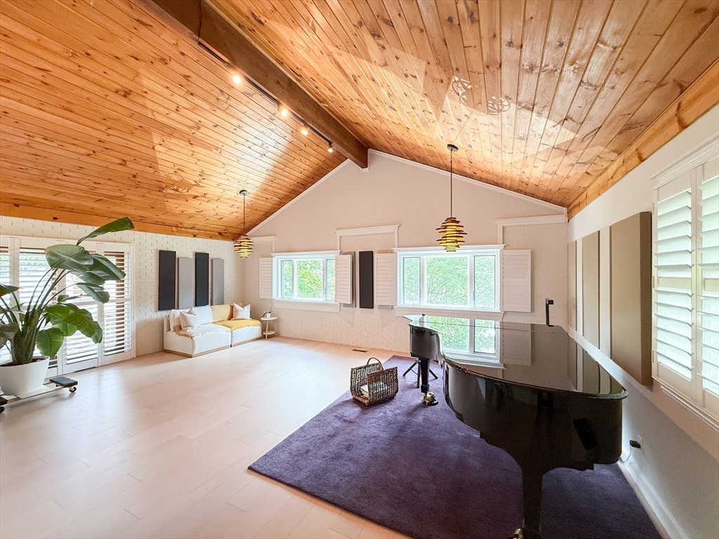 10 Winch Way Natick, MA 01760 - Photo 6 of 41